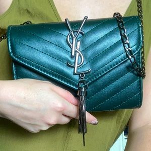 Dupe emerald green crossbody bag with hardware